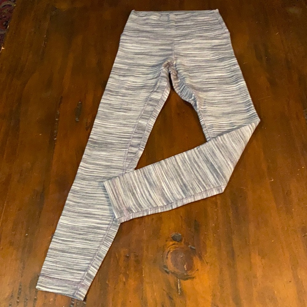 LULULEMON HIGH WAISTED YOGA PANTS🍋
